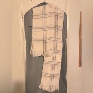 Plaid Cream Scarf
